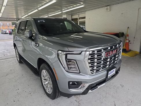 Certified 2025 GMC Yukon Denali AWD/4WD image 7