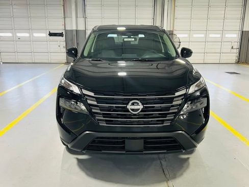 New 2026 Nissan Rogue SV FWD image 10