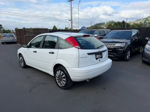 Used 2007 Ford Focus S FWD image 7