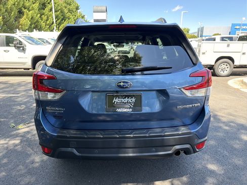 Used 2021 Subaru Forester Limited AWD/4WD image 9