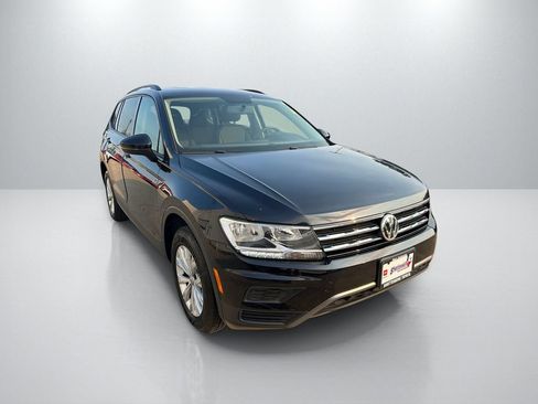 Used 2020 Volkswagen Tiguan S FWD image 3