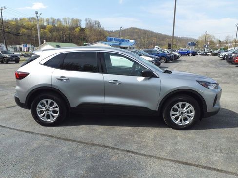 Used 2024 Ford Escape Active image 5