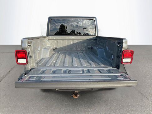 Used 2020 Jeep Gladiator Sport w/ Quick Order Package 24S AWD/4WD image 13