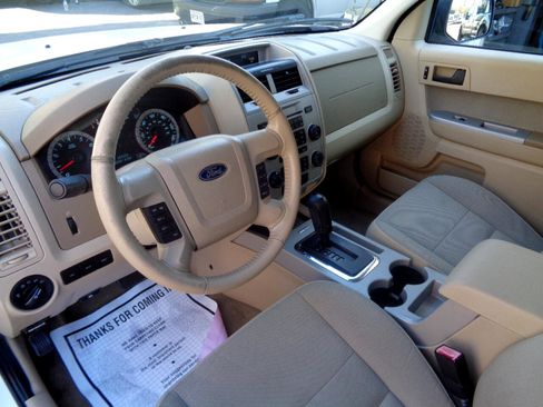 Used 2012 Ford Escape XLT image 18