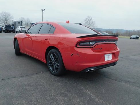 Used 2019 Dodge Charger SXT w/ Blacktop Package image 8