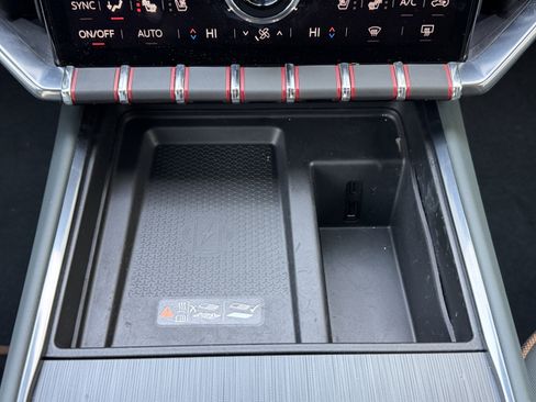 Used 2024 GMC Acadia AT4 w/ Super Cruise Package image 23