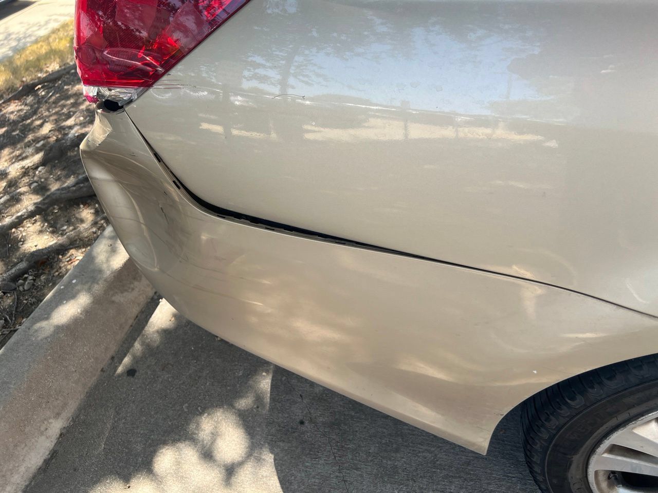 Used 2011 Toyota Avalon FWD image 7