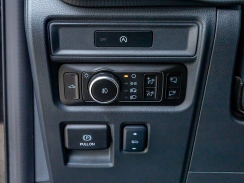 Used 2025 Ford F150 Platinum w/ Equipment Group 702A High AWD/4WD image 22