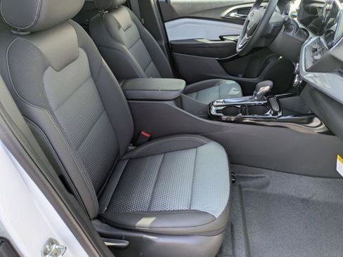 New 2026 Chevrolet Trax LT image 27