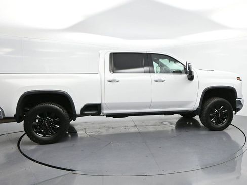 Used 2024 Chevrolet Silverado 2500 LTZ AWD/4WD image 8