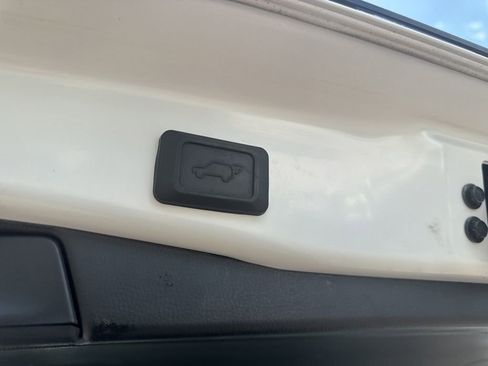 Used 2025 Toyota RAV4 XLE Premium w/ Weather Package AWD/4WD image 15