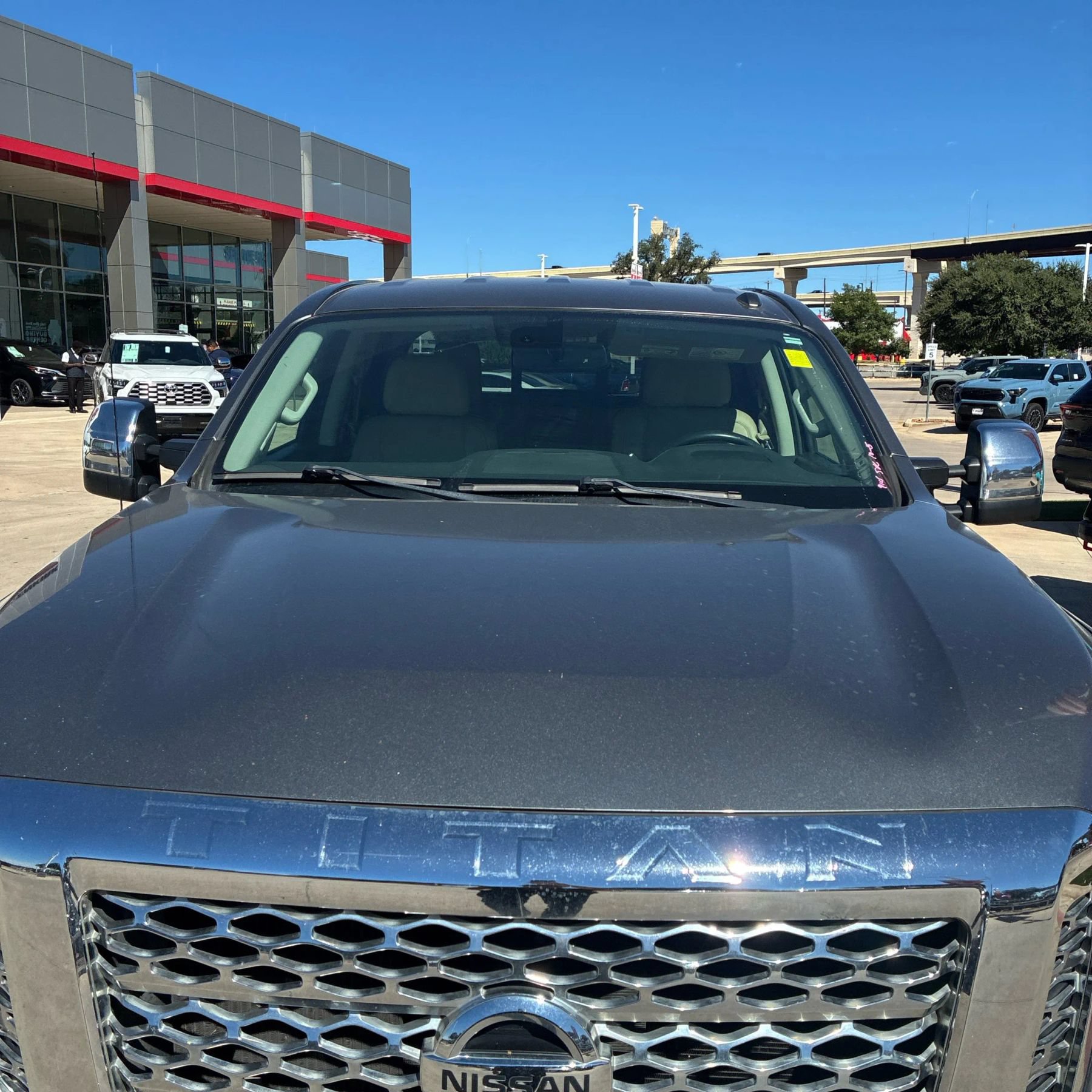 Used 2018 Nissan Titan SL w/ Texas Titan Edition AWD/4WD image 12