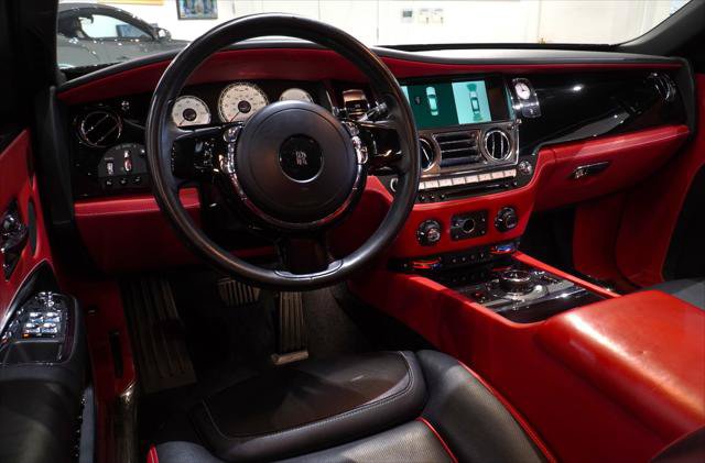Used 2017 Rolls-Royce Ghost RWD image 14