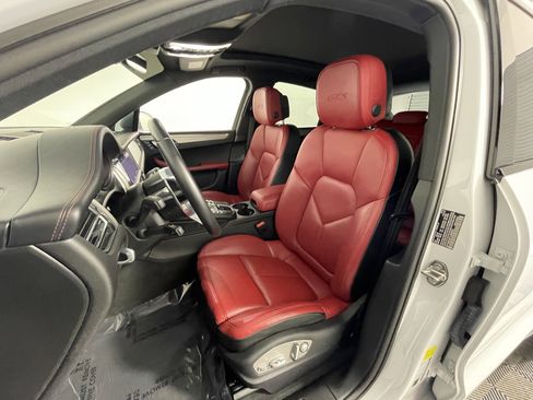 Certified 2020 Porsche Macan GTS image 5