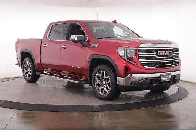 Used 2022 GMC Sierra 1500 SLT AWD/4WD image 2