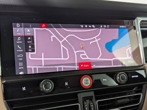 New 2026 Porsche Macan image 33