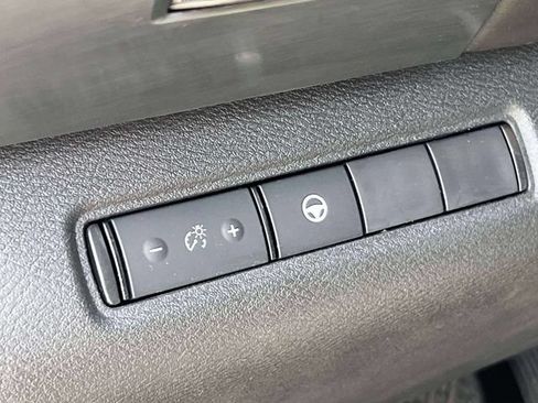 Used 2023 Nissan Pathfinder Rock Creek AWD/4WD image 22