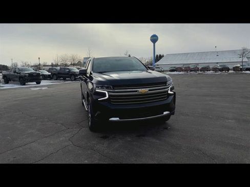 Used 2024 Chevrolet Tahoe LT w/ Luxury Package image 27