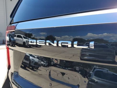 New 2026 GMC Yukon Denali RWD image 9