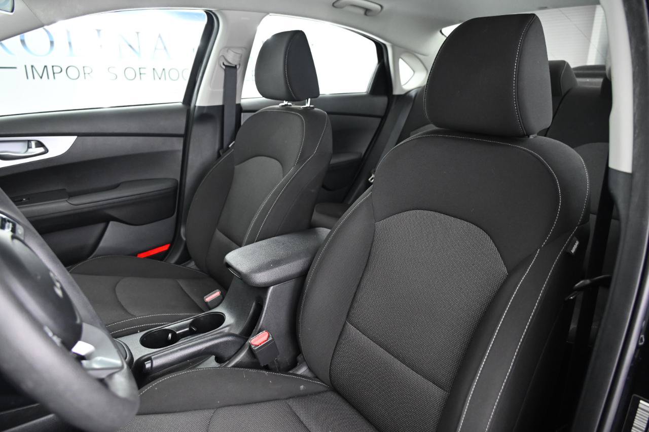 Used 2023 Kia Forte LXS w/ LXS Technology Package FWD image 14
