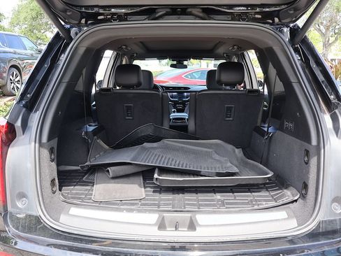 Used 2020 Cadillac XT6 Premium Luxury AWD/4WD image 18