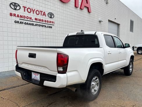 Used 2023 Toyota Tacoma SR image 5