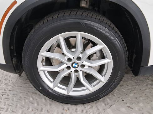 Used 2019 BMW X5 xDrive40i w/ Convenience Package image 11