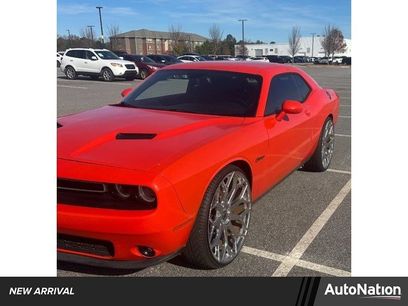 Used 2016 Dodge Challenger SXT