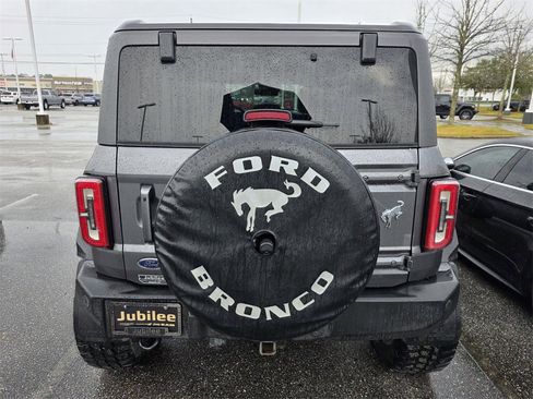 Used 2021 Ford Bronco Outer Banks image 3