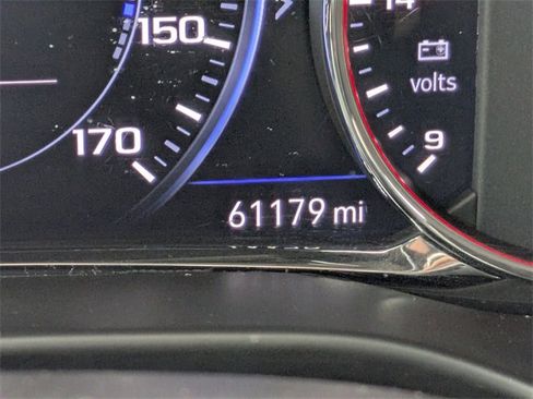 Used 2022 GMC Acadia AT4 w/ Technology Package image 32