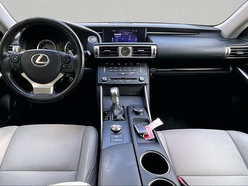 Used 2016 Lexus IS 200t RWD image 8