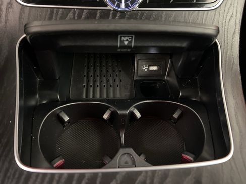 Used 2018 Mercedes-Benz E 300 4MATIC image 16