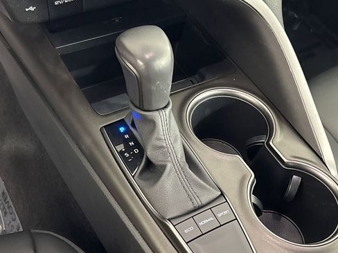 Used 2023 Toyota Camry SE w/ Cold Weather Package image 20