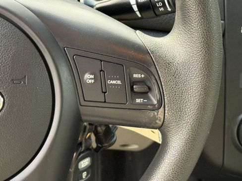 Used 2012 Kia Forte EX image 25