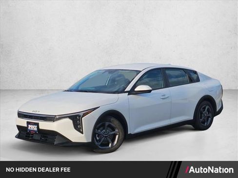 Used 2026 Kia K4 FWD image 1