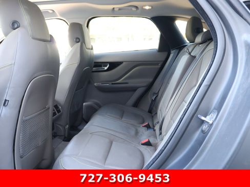 Used 2018 Jaguar F-PACE R-Sport image 16