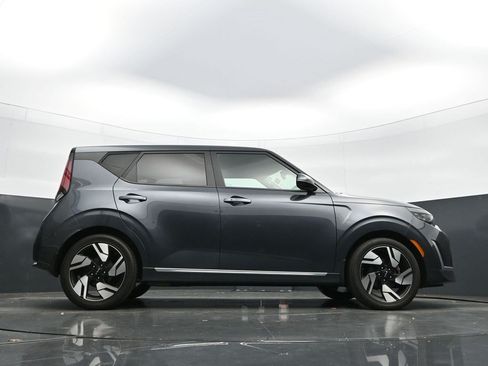 Used 2023 Kia Soul GT-Line FWD image 32