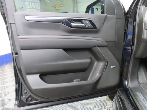 Used 2025 Chevrolet Suburban RST w/ RST Capability Package AWD/4WD image 63