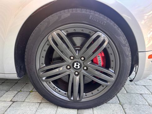 Used 2011 Bentley Mulsanne RWD image 41