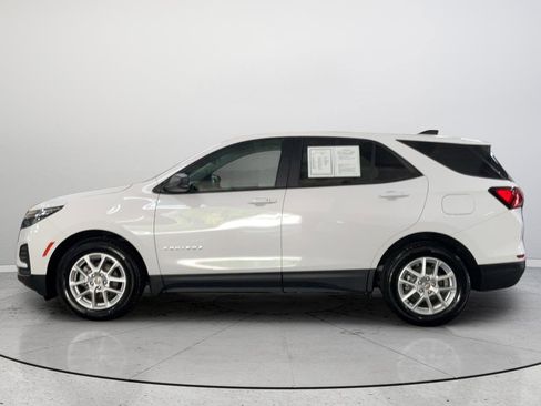 Used 2024 Chevrolet Equinox LS w/ LS Convenience Package FWD image 10