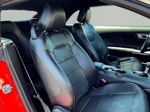Used 2019 Ford Mustang Premium RWD image 28