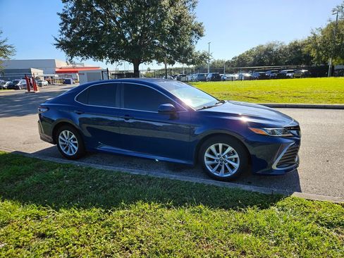 Used 2023 Toyota Camry LE image 7