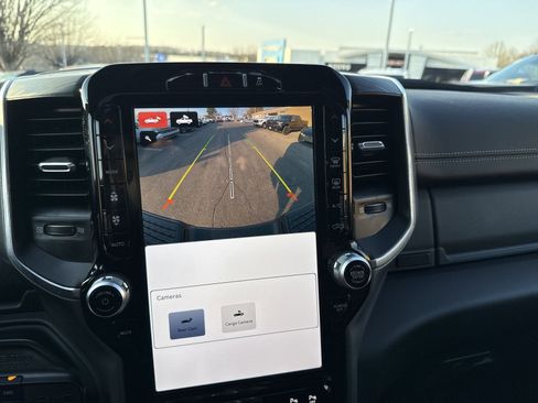 Used 2024 RAM 2500 Laramie w/ Night Edition image 18