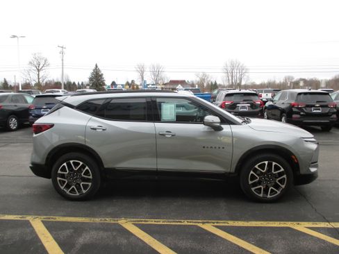 Used 2024 Chevrolet Blazer RS w/ LPO, Floor Liner Package image 6