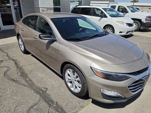 Used 2023 Chevrolet Malibu LT w/ Driver Confidence Package FWD image 9