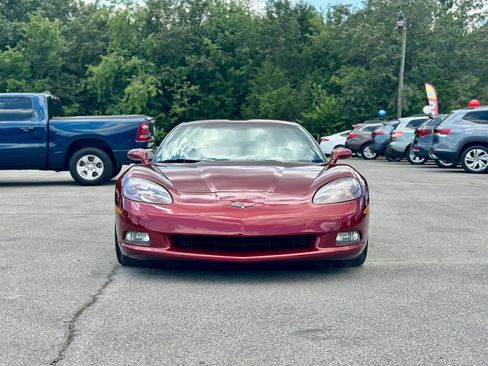 Used 2006 Chevrolet Corvette Coupe w/ Preferred Equipment Group RWD image 10