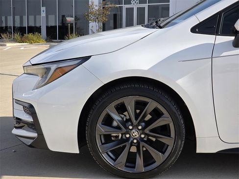 Used 2024 Toyota Corolla SE image 5