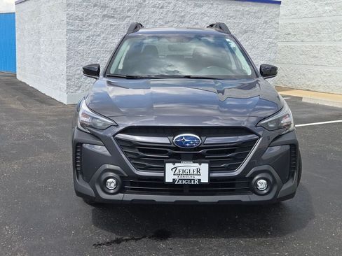 Used 2023 Subaru Outback Premium AWD/4WD image 4