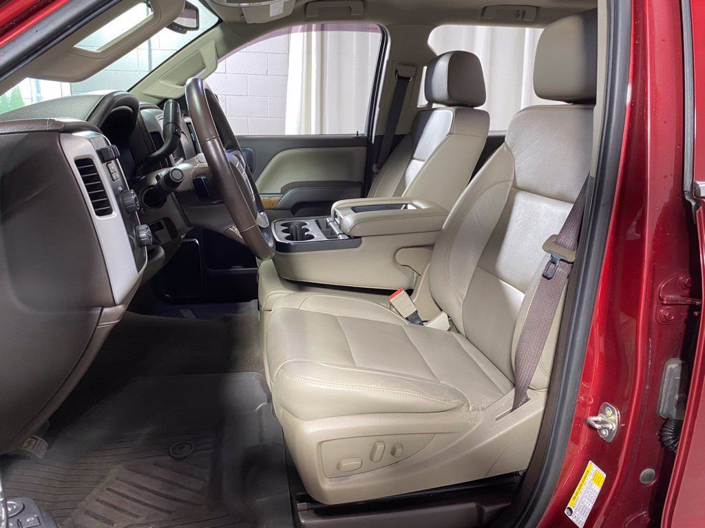 Used 2019 GMC Sierra 2500 SLT w/ LPO, Protection Package AWD/4WD image 18