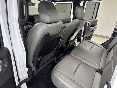 Used 2024 Jeep Wrangler High Altitude AWD/4WD image 25